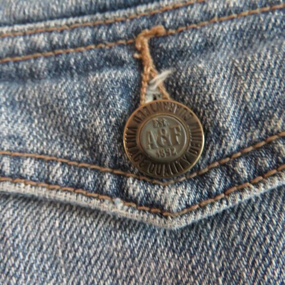 VINTAGE ABERCROMBIE & FITCH Y2K Low Rise Flap Pocket Distressed Jeans - Picture 14 of 16
